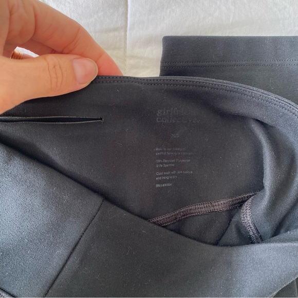 Girlfriend Collective high rise Capri leggings - Picture 4 of 5